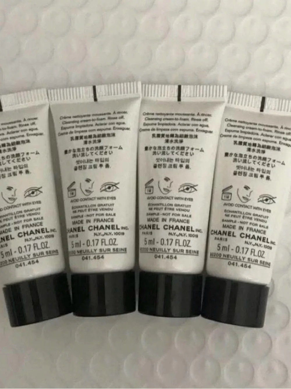 CHANEL gentle cleansing